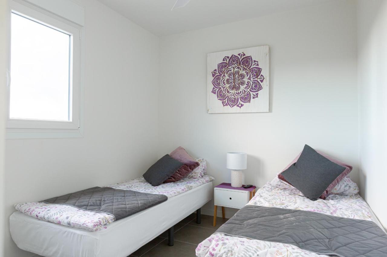 Sunny Apartment In Denia With Outdoor Swimming Pool And Garage Parking Place Included, 300M From The Sandy Beach 외부 사진