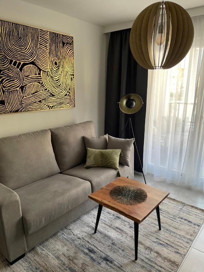 Sunny Apartment In Denia With Outdoor Swimming Pool And Garage Parking Place Included, 300M From The Sandy Beach 외부 사진